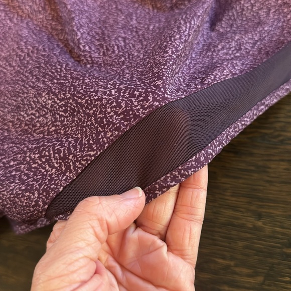 Athleta Printed Mesh Racer Run Short 4” - Picture 6 of 8